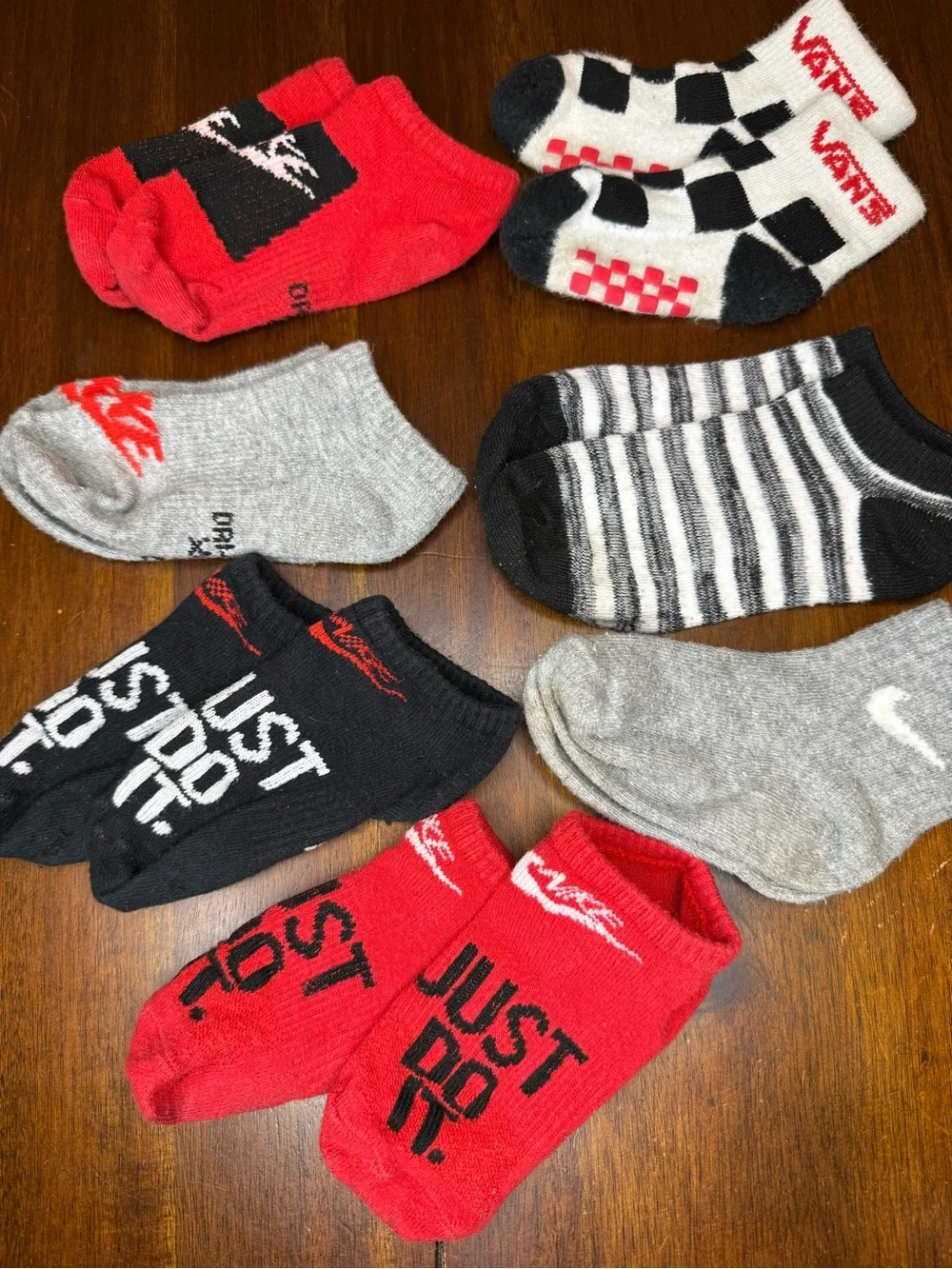 Nike pack low
